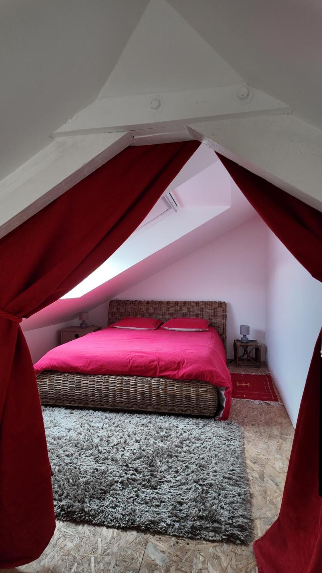 **La Bretonnerie, Bel Appartement De Standing 孔卡尔诺 外观 照片